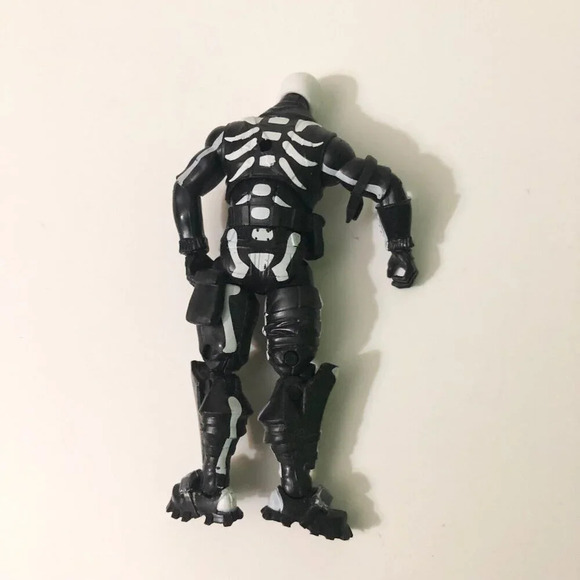 Jazwares  Fortnite Action Figures Skull Trooper Solo Mode Drift Raptor Carbide - Picture 4 of 16